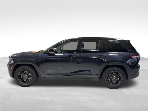 2024 Jeep Grand Cherokee 4xe Trailhawk
