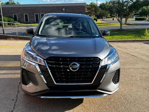 Gun Metallic 2021 Nissan Kicks S