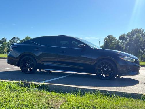 Super Black 2021 Nissan Maxima 3.5 SR