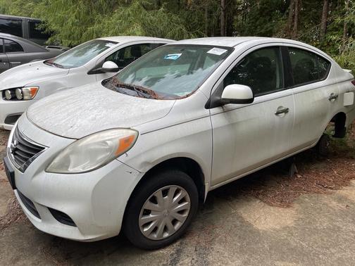 Fresh Powder 2013 Nissan Versa 1.6 S