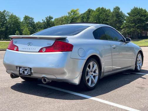SILVER 2005 INFINITI G35 Base