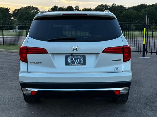 WHITE 2016 Honda Pilot Touring