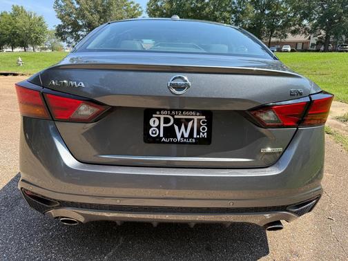 2020 Nissan Altima SR VC-Turbo FWD