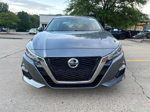 2020 Nissan Altima SR VC-Turbo FWD