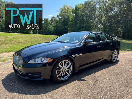 2012 Jaguar XJ Base