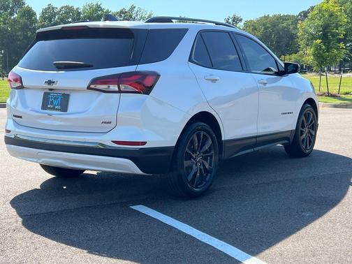 WHITE 2023 Chevrolet Equinox FWD RS