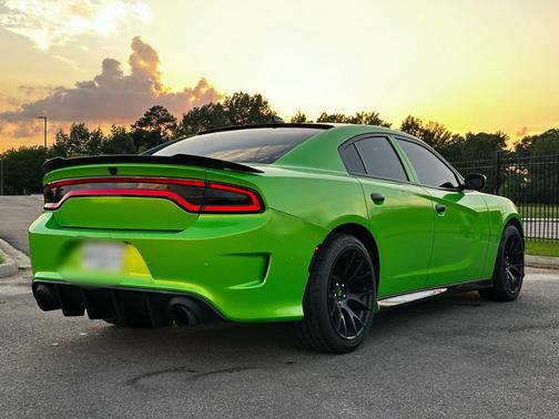 Pitch Black Clearcoat 2019 Dodge Charger R/T