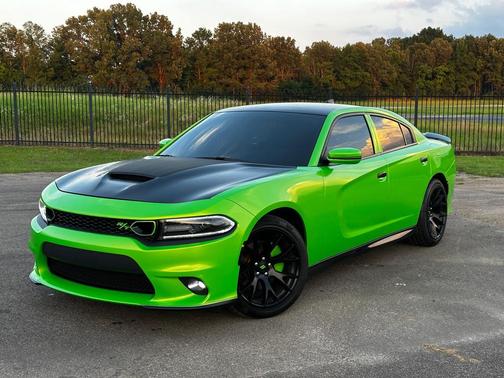 Pitch Black Clearcoat 2019 Dodge Charger R/T