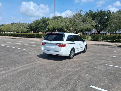 Taffeta White 2011 Honda Odyssey EX-L