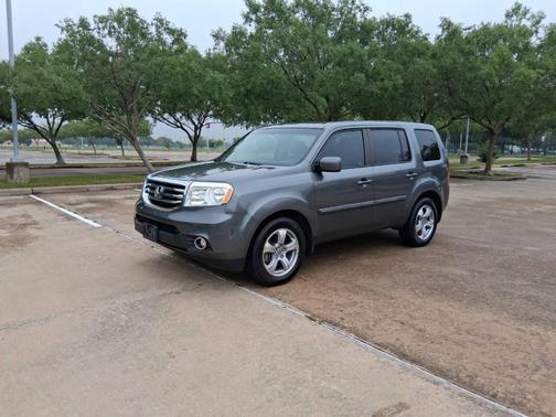 Polished Metal Metallic 2012 Honda Pilot EX