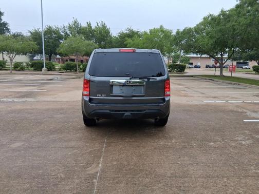 Polished Metal Metallic 2012 Honda Pilot EX