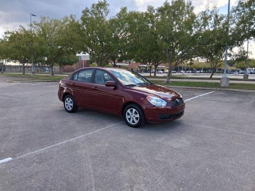 2010 Hyundai Accent GLS