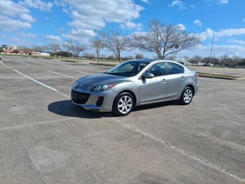 2013 Mazda Mazda3 i Sport