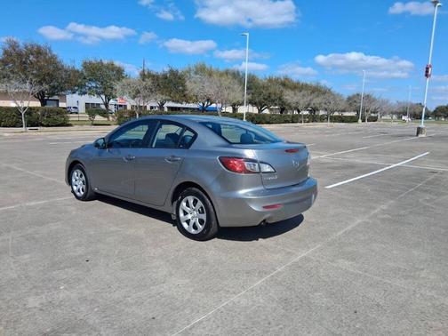 2013 Mazda Mazda3 i Sport