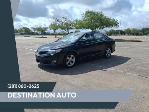 Attitude Black Metallic 2014 Toyota Camry SE