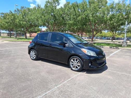 2014 Toyota Yaris SE