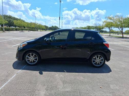 2014 Toyota Yaris SE