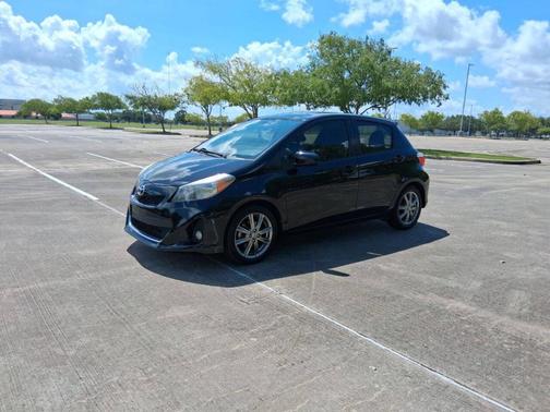 2014 Toyota Yaris SE