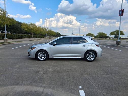 2021 Toyota Corolla Hatchback SE