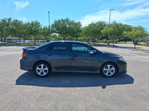 2013 Toyota Corolla S