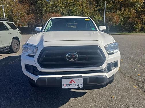 2022 Toyota Tacoma SR
