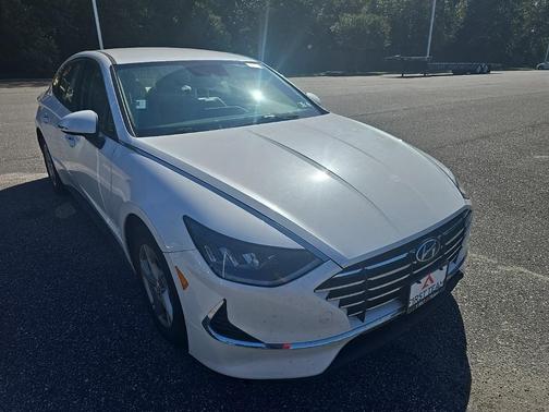 2022 Hyundai SONATA SE