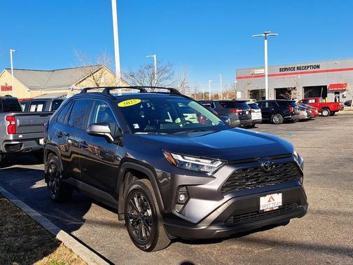 2025 Toyota RAV4 Hybrid XLE Premium
