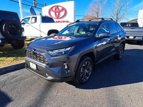 2025 Toyota RAV4 Hybrid XLE Premium