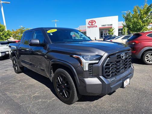 2022 Toyota Tundra SR5