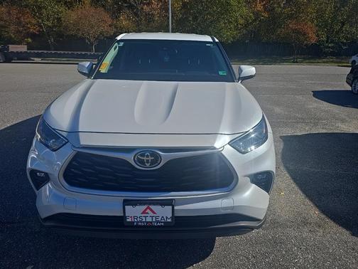 2023 Toyota Highlander LE