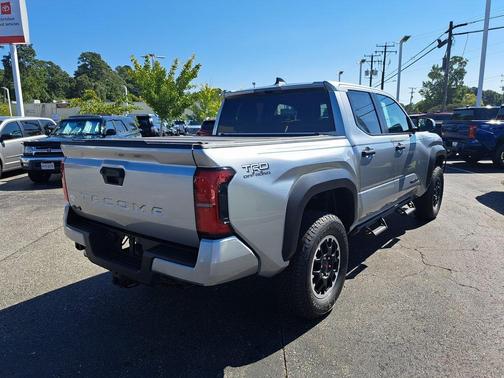 2025 Toyota Tacoma TRD Off-Road