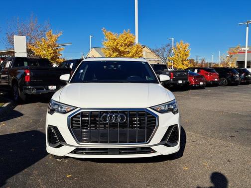 2022 Audi Q3 45 S line Premium