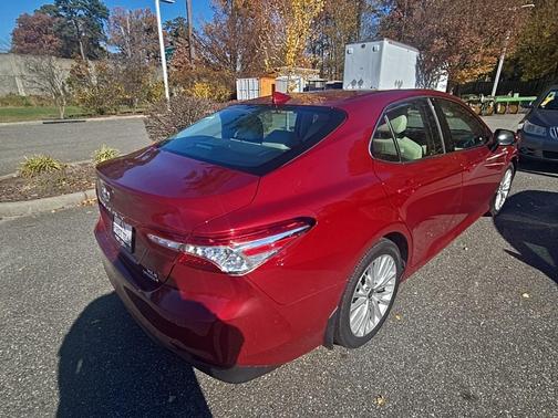 2020 Toyota Camry Hybrid XLE