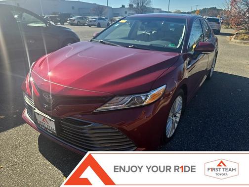 2020 Toyota Camry Hybrid XLE