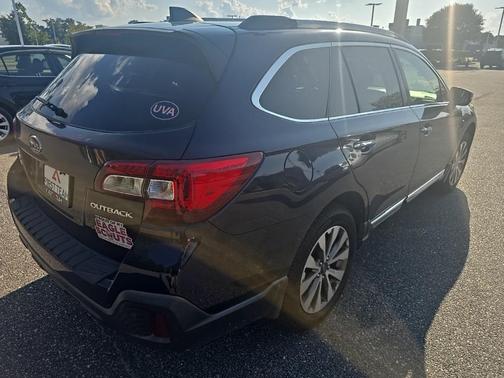 2018 Subaru Outback 2.5i Touring