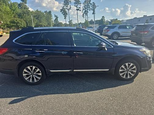 2018 Subaru Outback 2.5i Touring