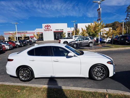 2020 Alfa Romeo Giulia Base