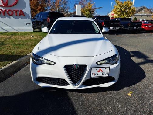 2020 Alfa Romeo Giulia Base