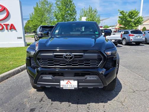 2025 Toyota Tacoma TRD Off Road