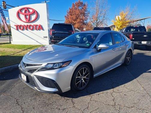2023 Toyota Camry SE