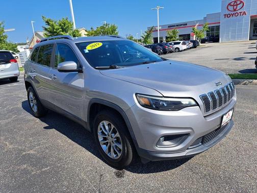2019 Jeep Cherokee Latitude Plus