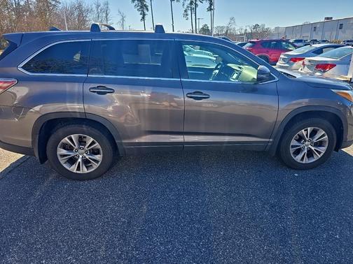 2015 Toyota Highlander LE Plus