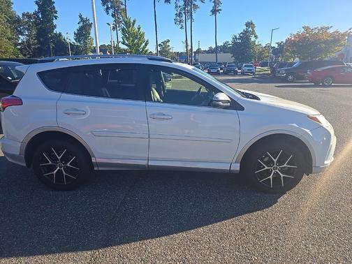 2016 Toyota RAV4 SE
