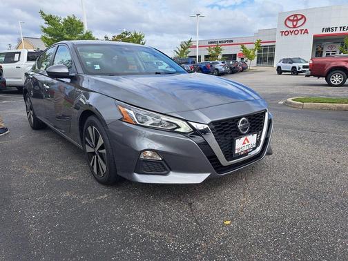 2022 Nissan Altima 2.5 SV