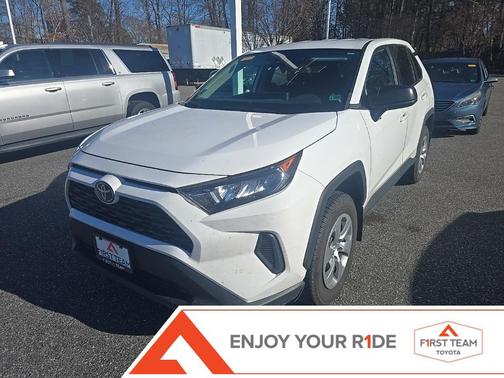 2022 Toyota RAV4 LE
