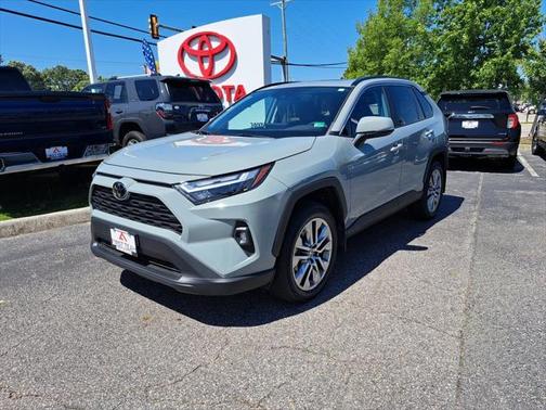 2023 Toyota RAV4 XLE Premium