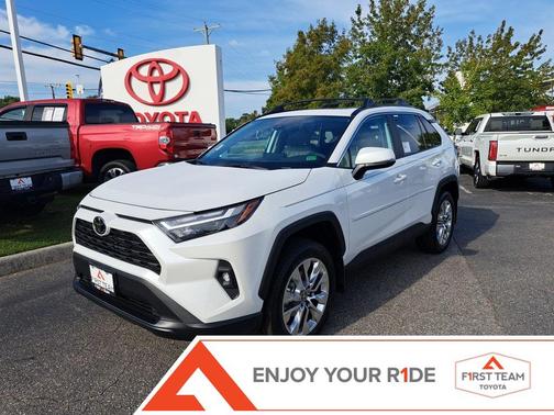 2025 Toyota RAV4 XLE Premium