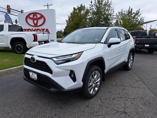 2025 Toyota RAV4 XLE Premium