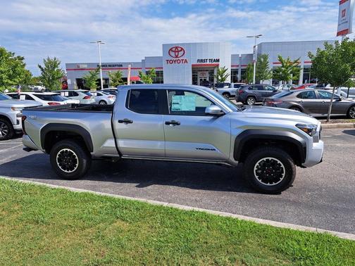 2025 Toyota Tacoma TRD Off-Road