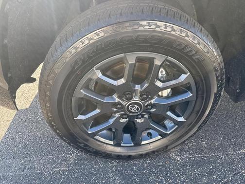 2025 Toyota Tundra Platinum